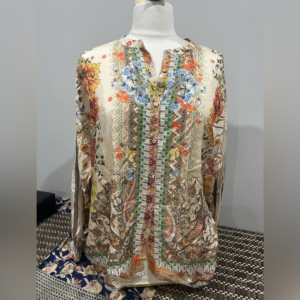 Johnny Was Kyla Blouse Silk Floral - Picture 3 of 9